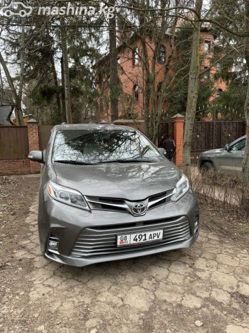 Toyota Sienna