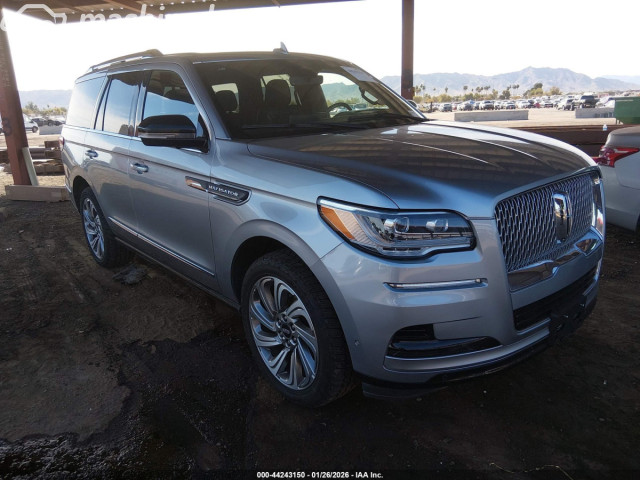 Lincoln Navigator