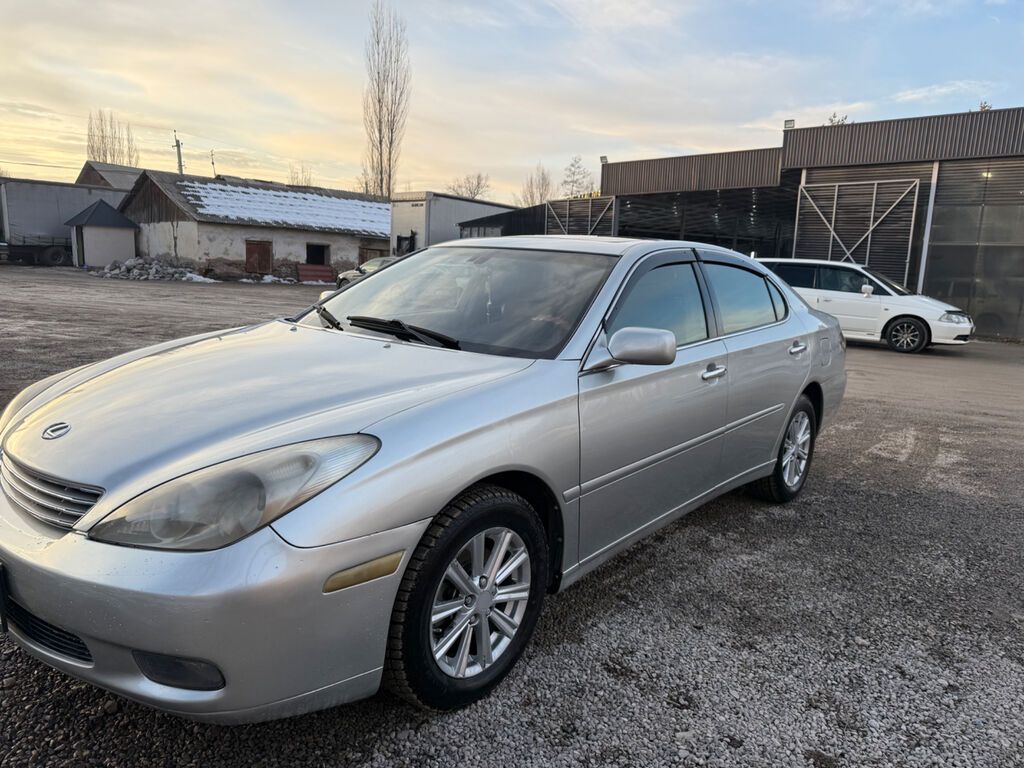 Lexus ES
