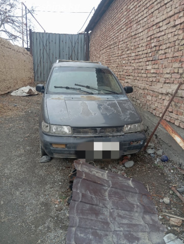 Mitsubishi Space Wagon