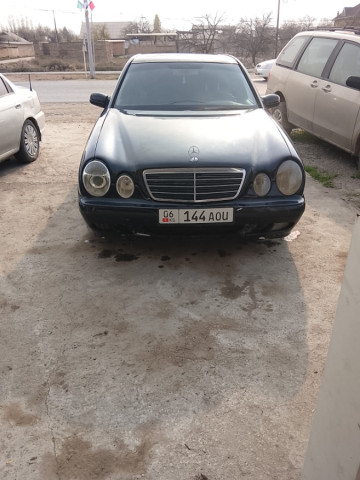 Mercedes-Benz E-Класс