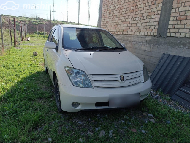 Toyota Ist