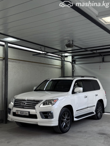 Lexus LX