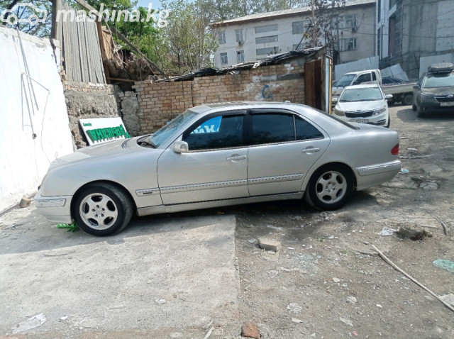 Mercedes-Benz E-Класс