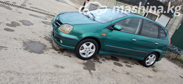 Nissan Almera Tino