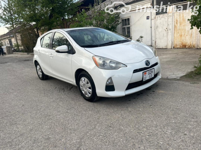 Toyota Prius c