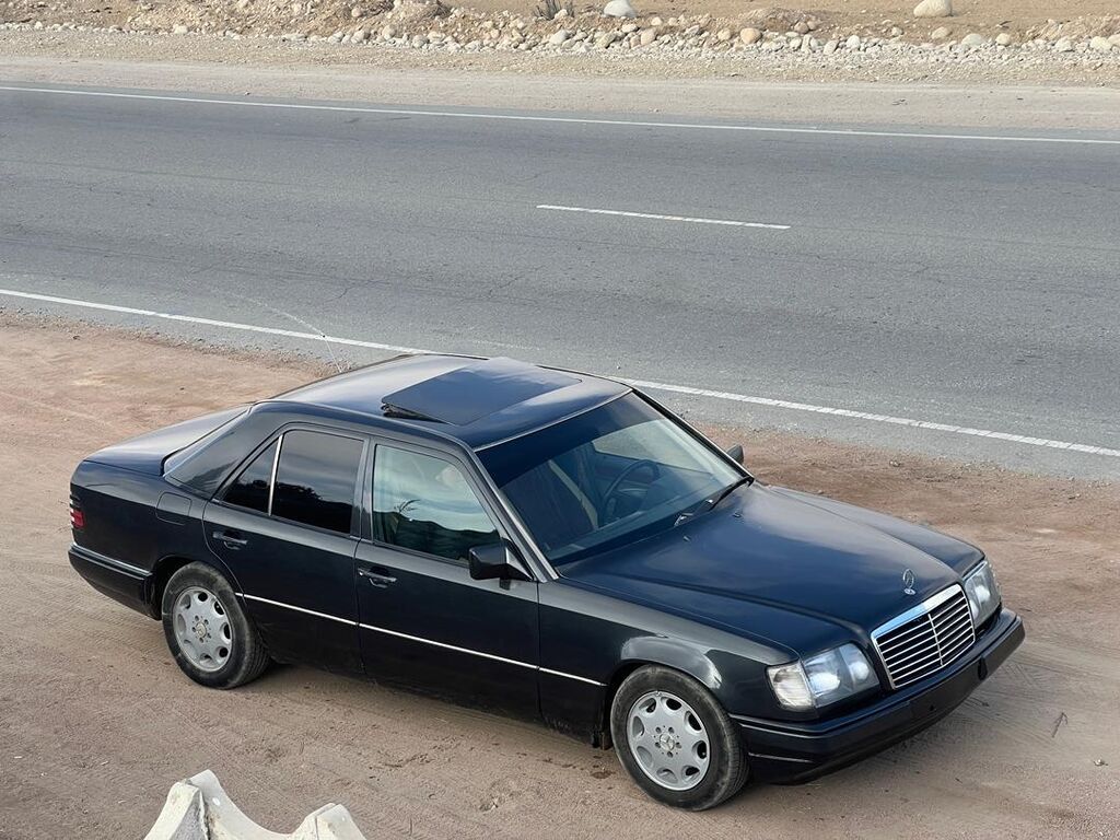Mercedes-Benz W124