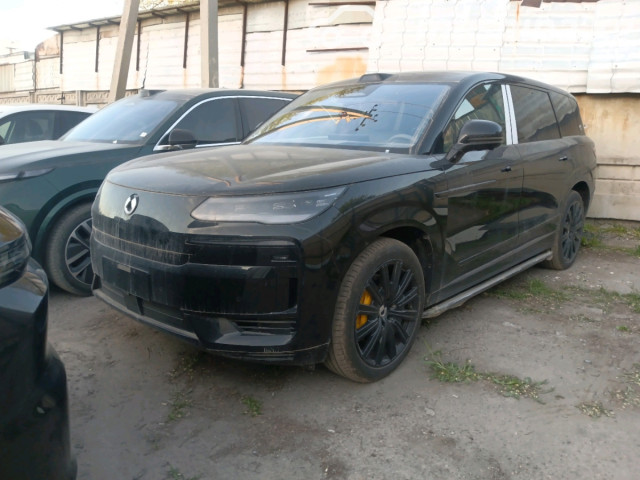 Denza N9