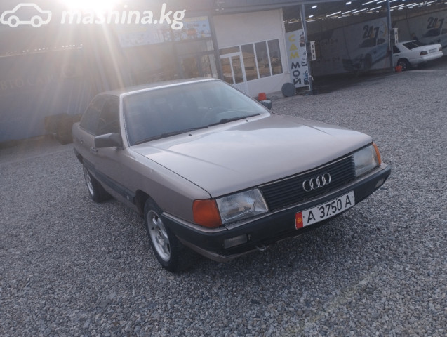 Audi 100