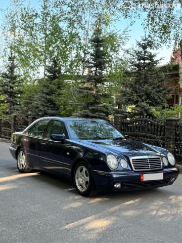 Mercedes-Benz E-Класс
