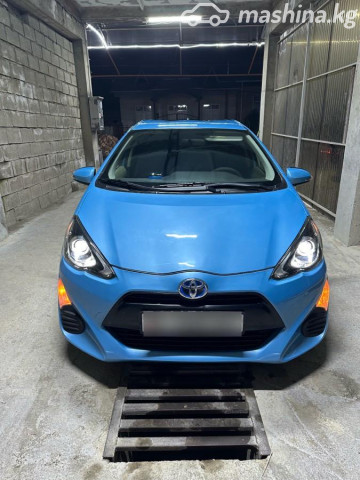 Toyota Prius c