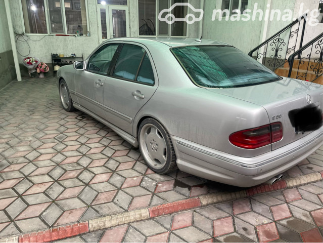 Mercedes-Benz E-Класс AMG