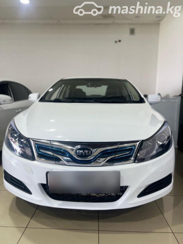 BYD E5