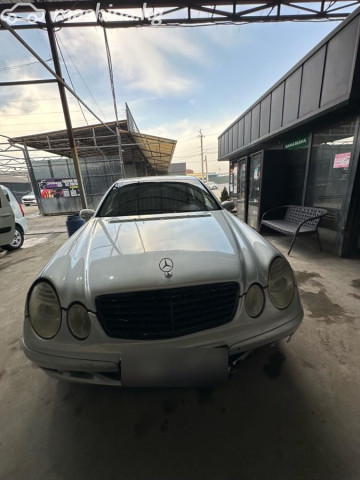 Mercedes-Benz E-Класс