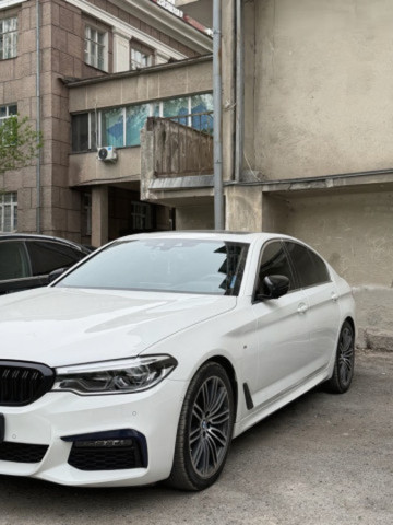 BMW 5 серии 2019