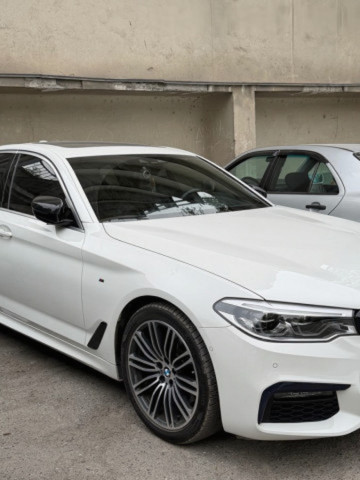 BMW 5 серии 2019