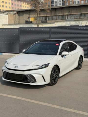 Toyota Camry 2025