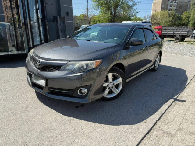 Toyota Camry 2013