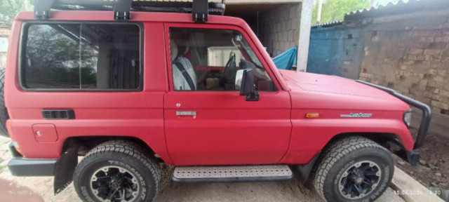 Toyota Land Cruiser Prado 1990