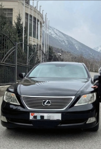 Lexus LS 2008