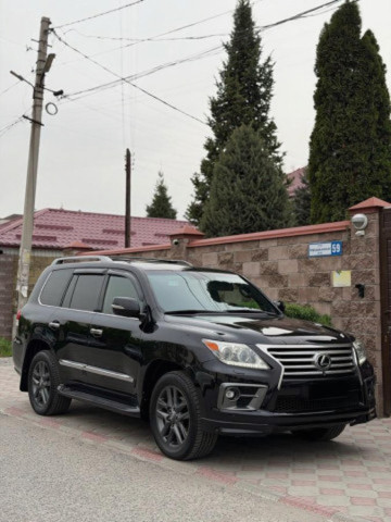 Lexus LX 2013