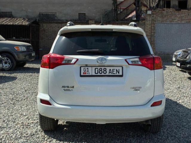 Toyota RAV4 2013