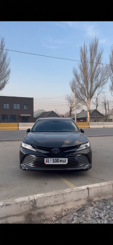 Toyota Camry 2019