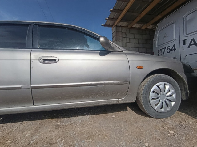 Kia Spectra 2002