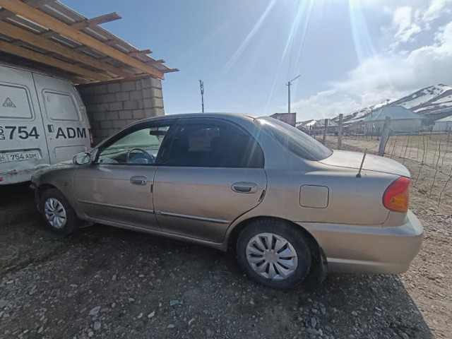 Kia Spectra 2002