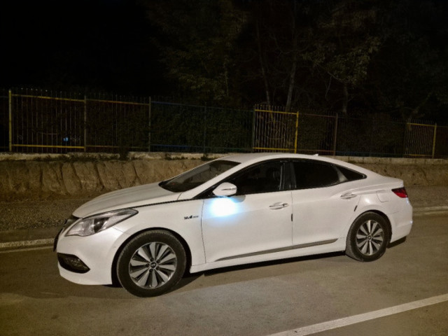 Hyundai Grandeur 2016