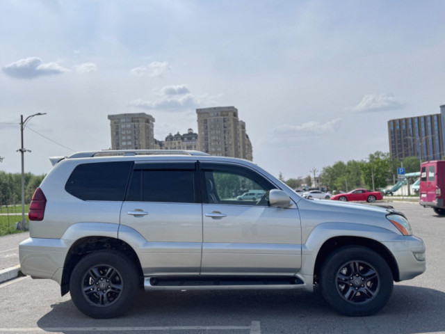 Lexus GX 2005