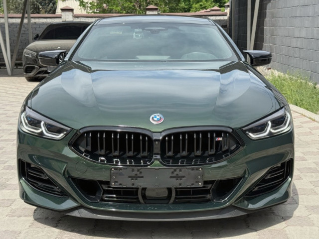 BMW 8 серии 2024