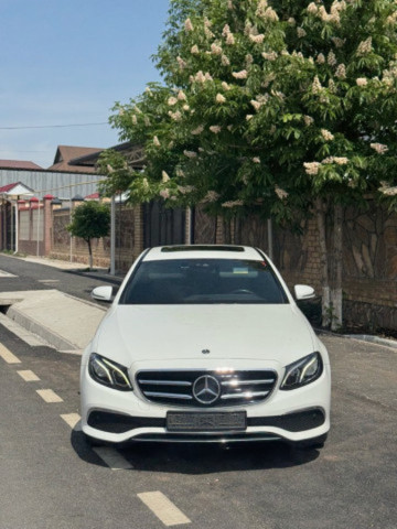 Mercedes-Benz E-Класс 2019