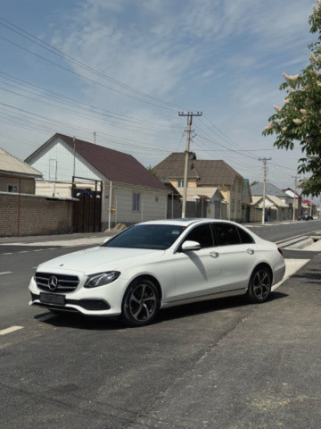 Mercedes-Benz E-Класс 2019