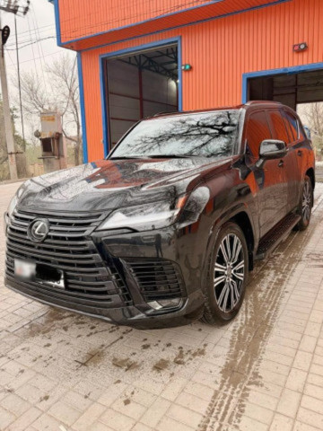 Lexus LX 2023