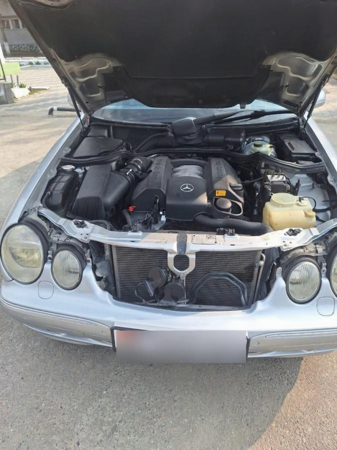 Mercedes-Benz E-Класс 2001