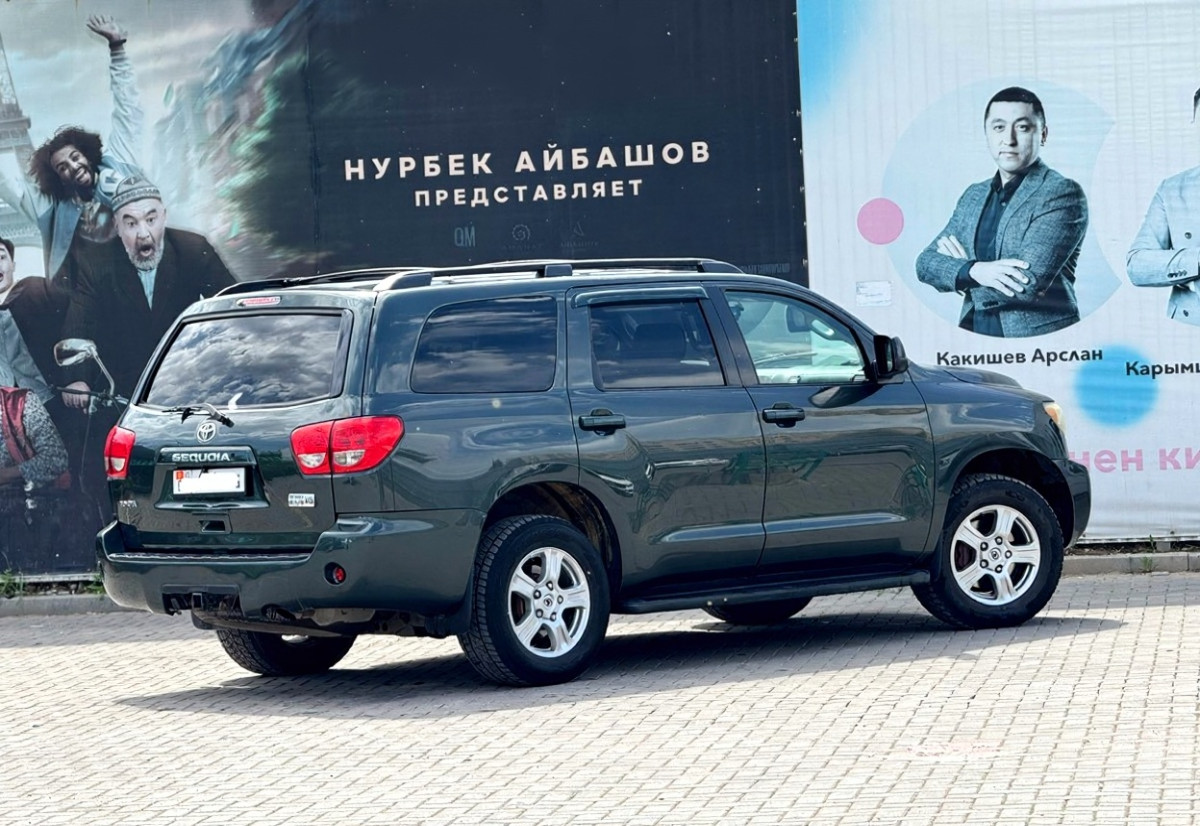 Toyota Sequoia 2008
