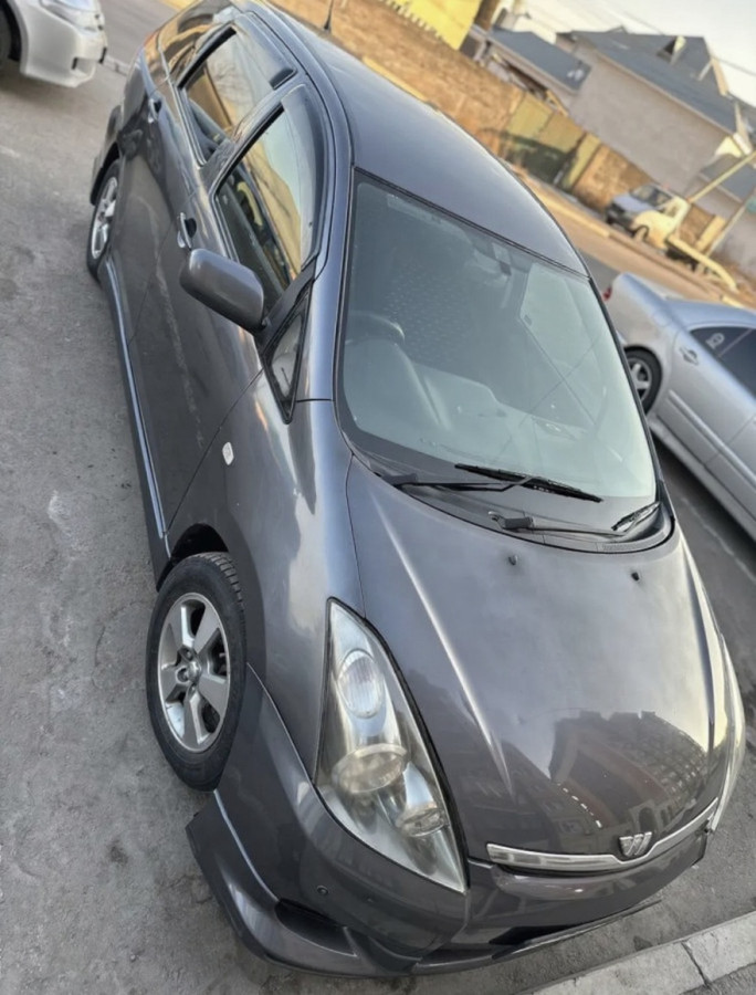 Toyota Wish 2003