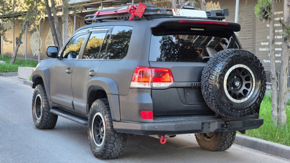 Toyota Land Cruiser 2014