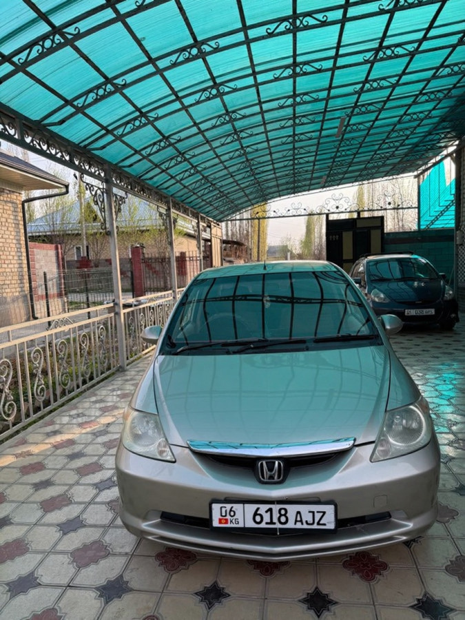 Honda Fit Aria 2003