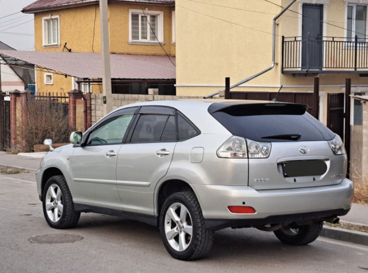 Toyota Harrier 2003