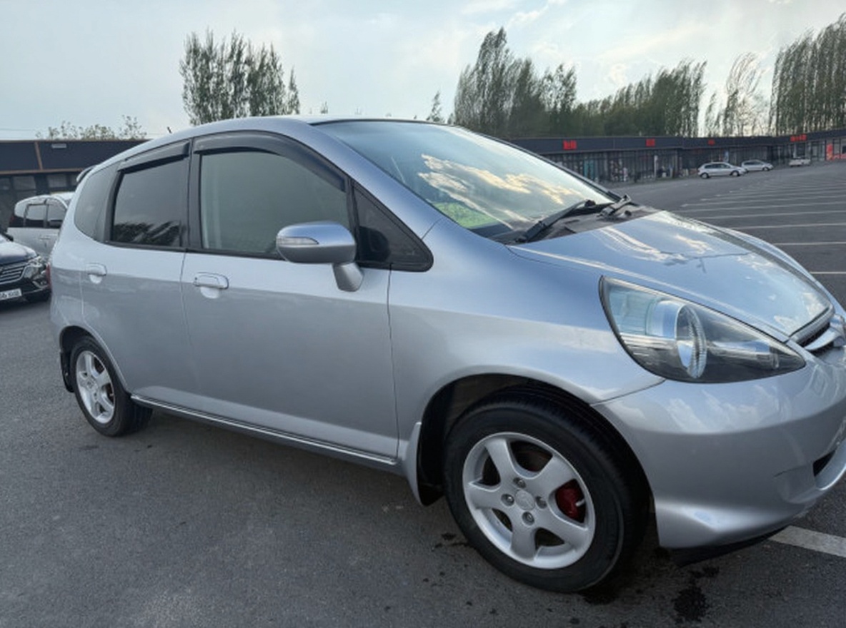 Honda Fit 2005