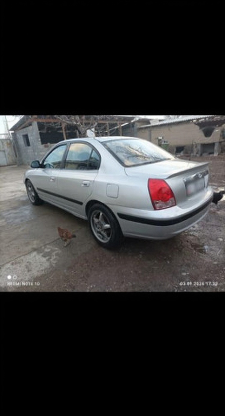 Hyundai Elantra 2004