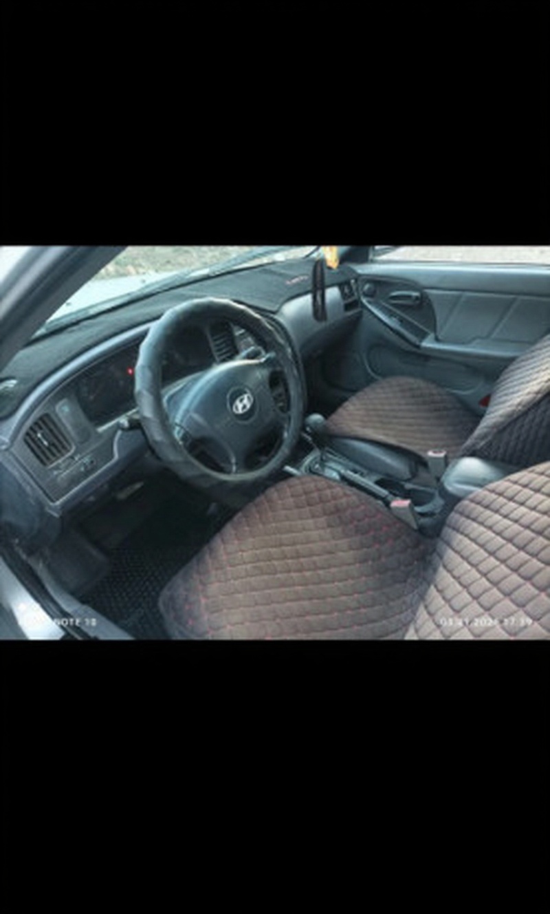Hyundai Elantra 2004