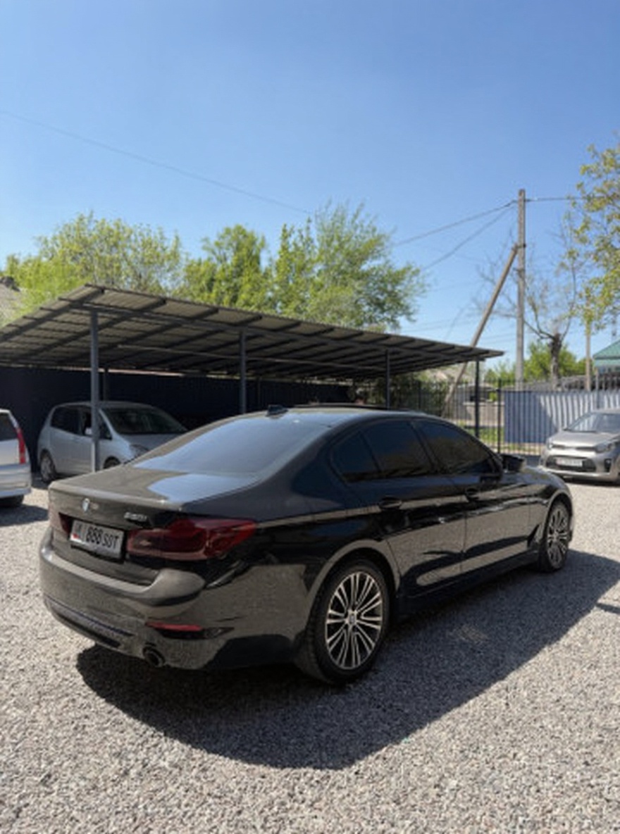 BMW 5 серии 2017