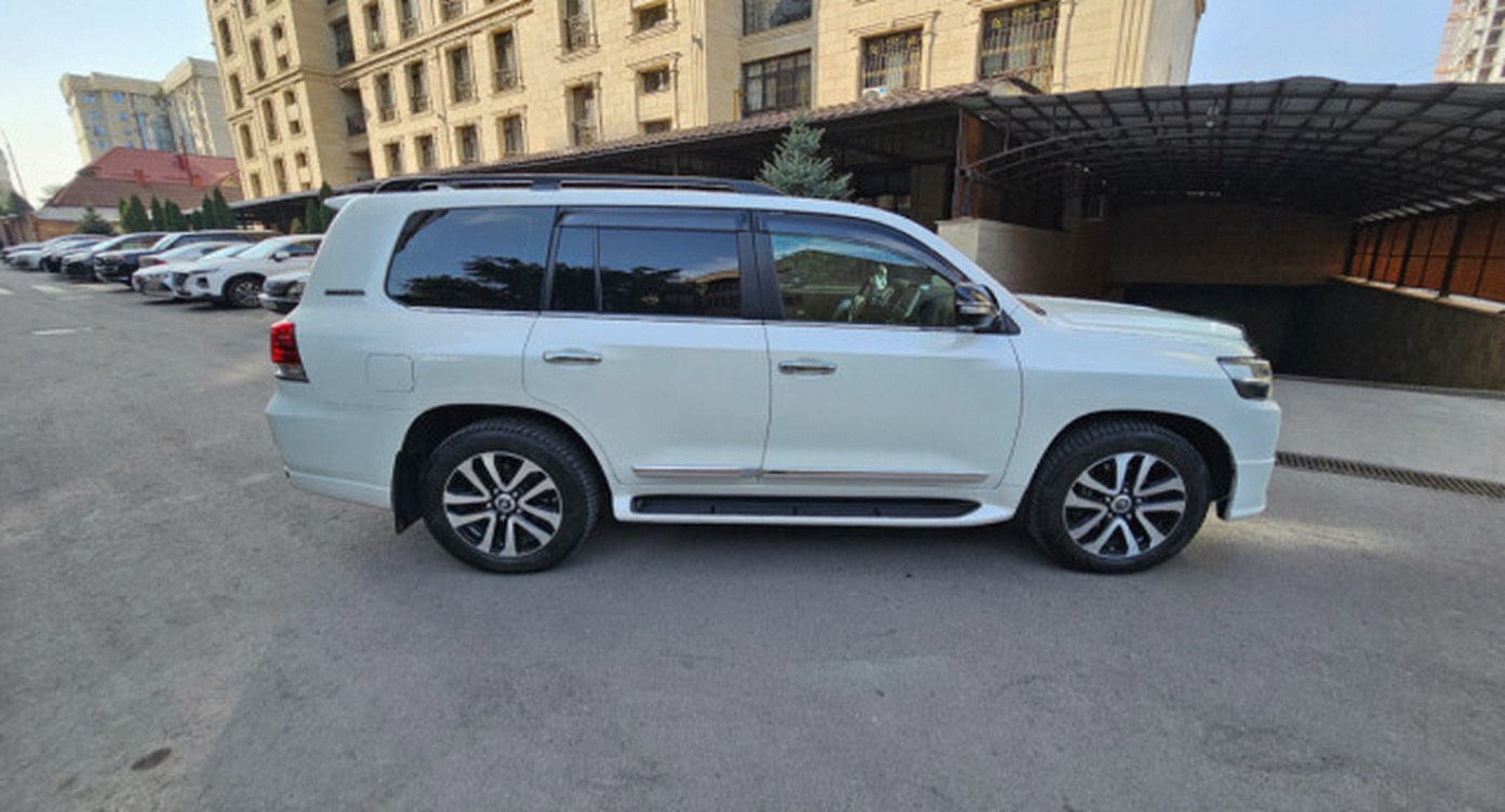 Toyota Land Cruiser 2018