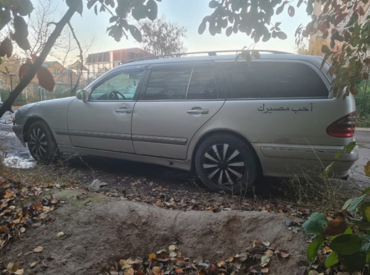 Mercedes-Benz E-Класс 2001