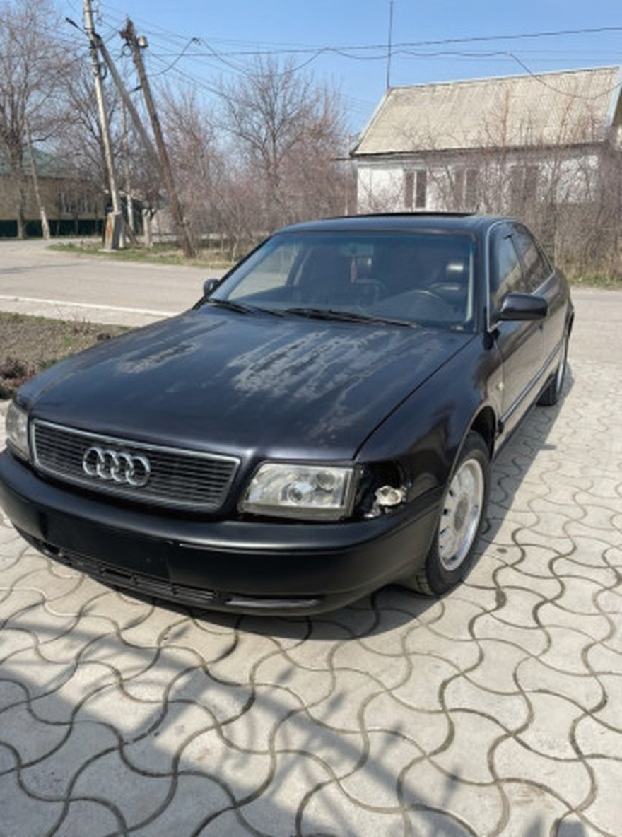 Audi A8 2001