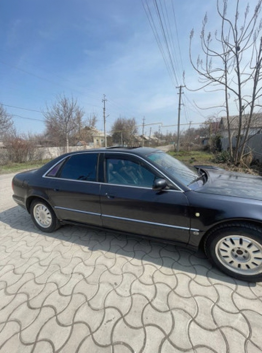 Audi A8 2001