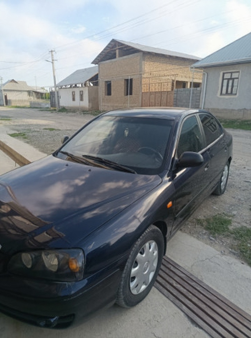 Hyundai Elantra 2004